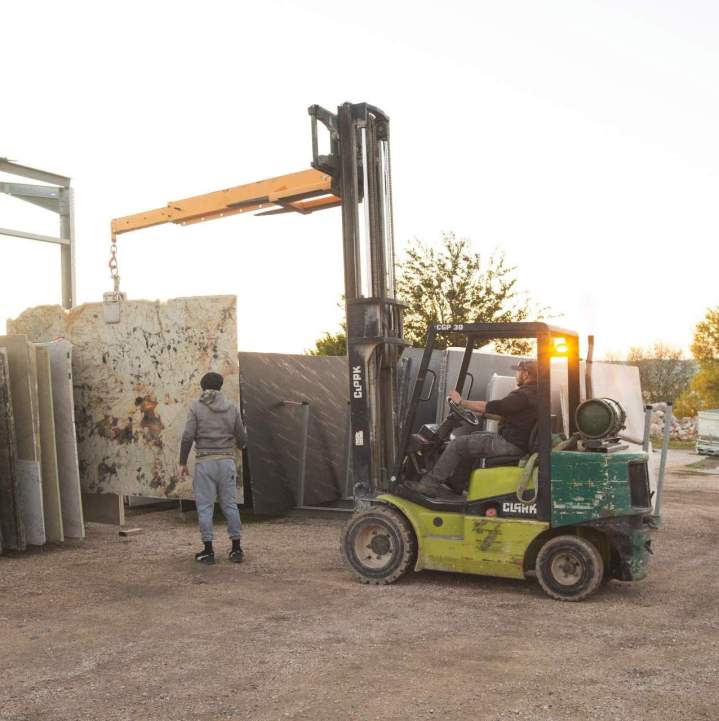 Service de livraison de matériaux naturels dans les Bouches-du-Rhône